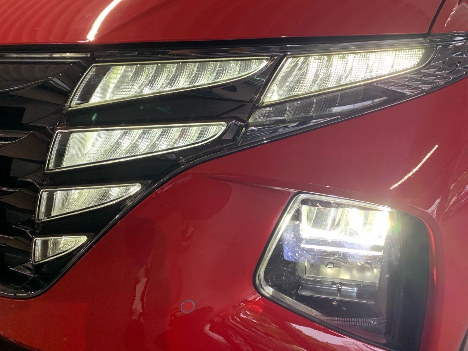 Fahrzeugabbildung Hyundai TUCSON 1.6 T-GDI 7-DCT Trend Mild-Hybrid el.HK K
