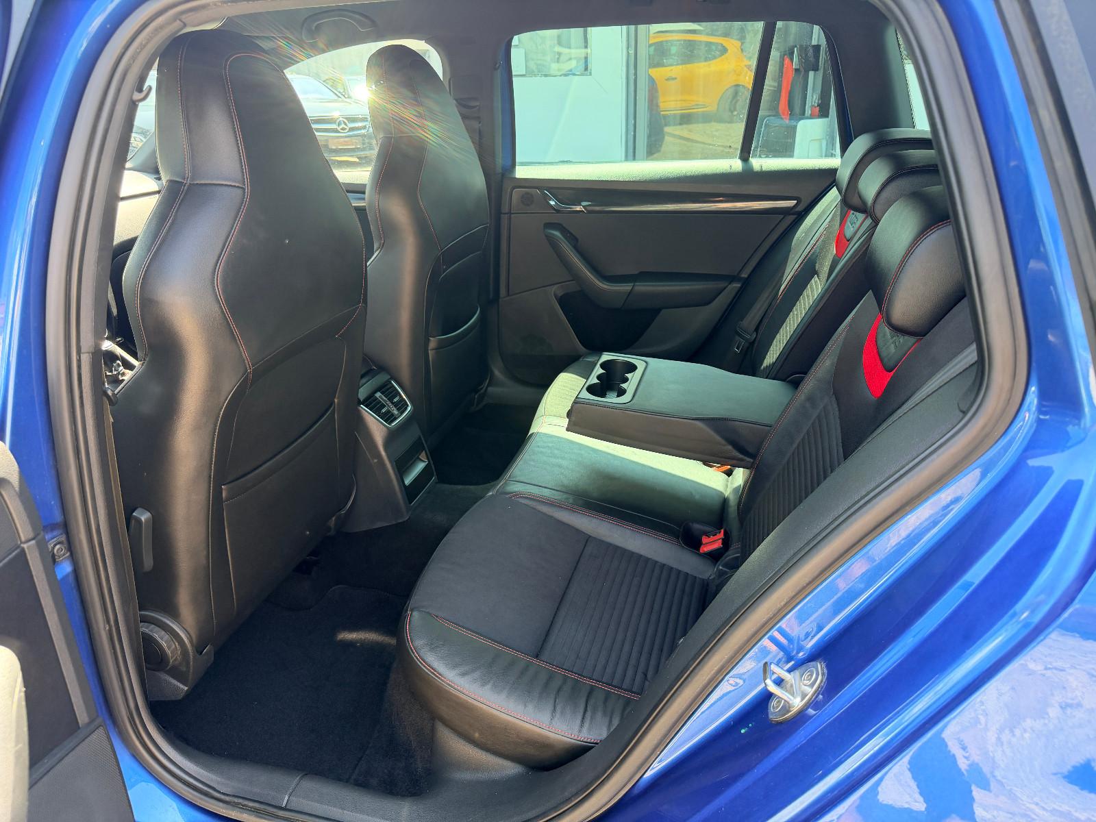 SKODA OCTAVIA RS 2.0 TDI 184ch - NAVIGATION - BI-XÉNON - ATTELAGE - SIÈGES CHAUFFANTS