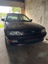 Ford Escort  Cabrio 1.8 16 V DOHC - Ford Escort aus 1993: Cabrio