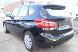 BMW 2 Active Tourer 218 i + 1 Hand+ SR+WR+SITZHEIZUN - BMW 2er Reihe mit Benzin-Antrieb: Kombi