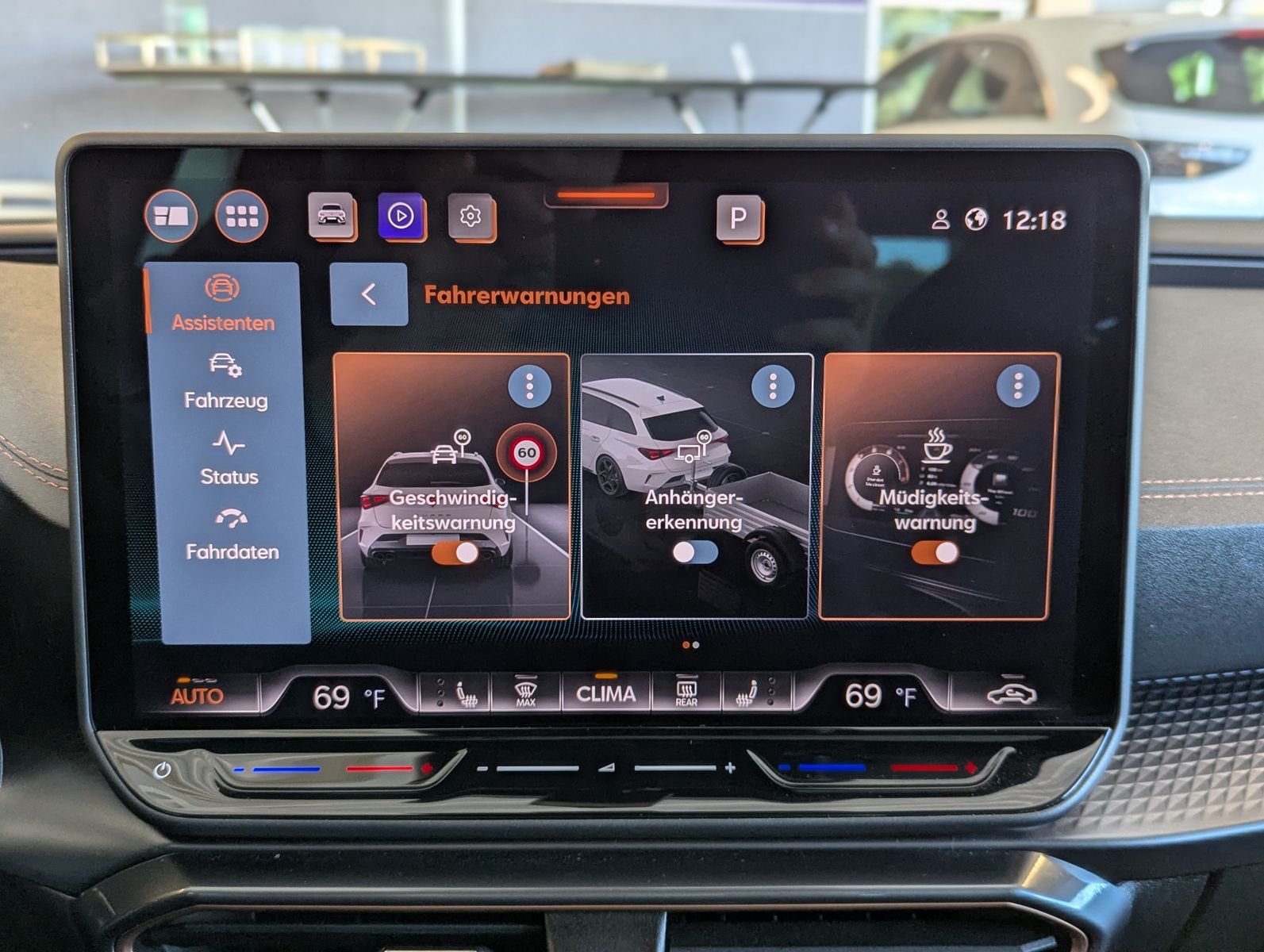 Fahrzeugabbildung CUPRA Leon 1.5 eTSI DSG Skyline Dinamica Memory AHK 19