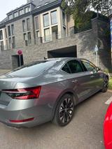 Skoda Superb 2.0 TSI DSG 4x4 STYLE mit STHZ, Garantie - Skoda Superb mit Benzin-Antrieb: Limousine, 2.0