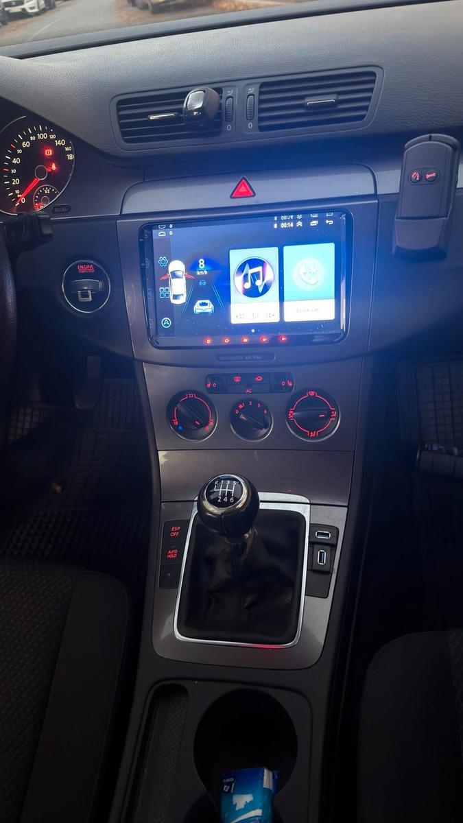 Volkswagen Passat 2009 — photo 8