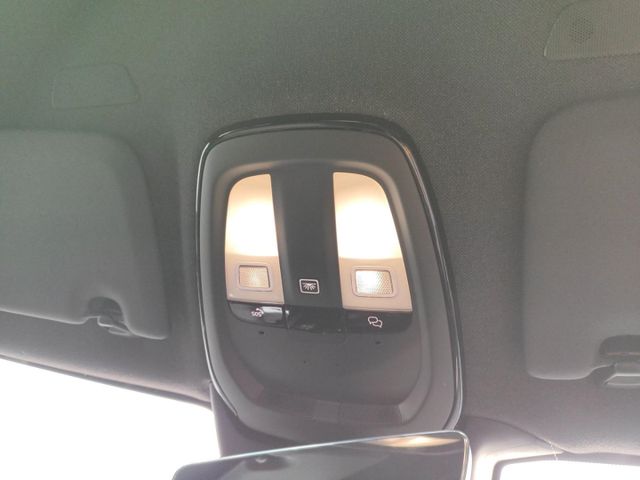 VOLVO XC 40 (Bild 22 von Array)