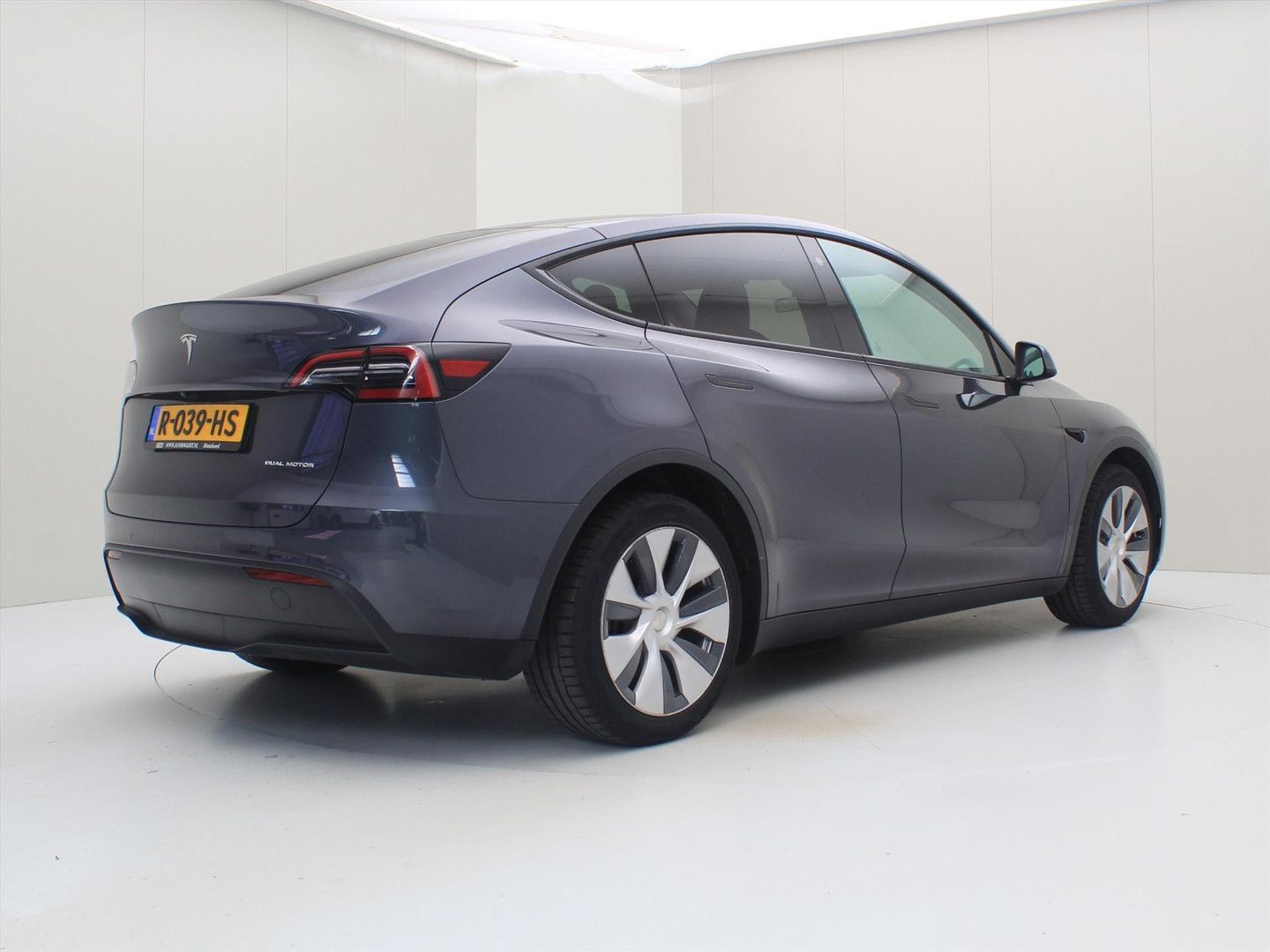 Tesla Model Y Long Range AWD 75kWh 351pk 92,7% SoH [ A imagem 3