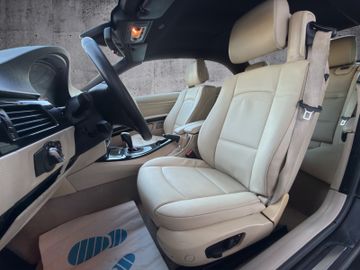 BMW 320d Cabrio*XENON*LEDER*KEY-GO*PDC*TEMPOMAT