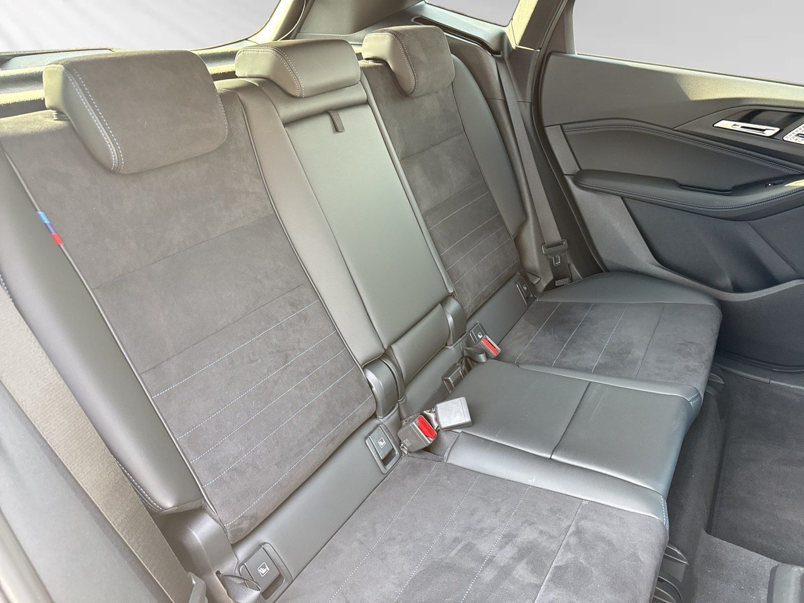 BMW 223 Active Tourer - Bild 13