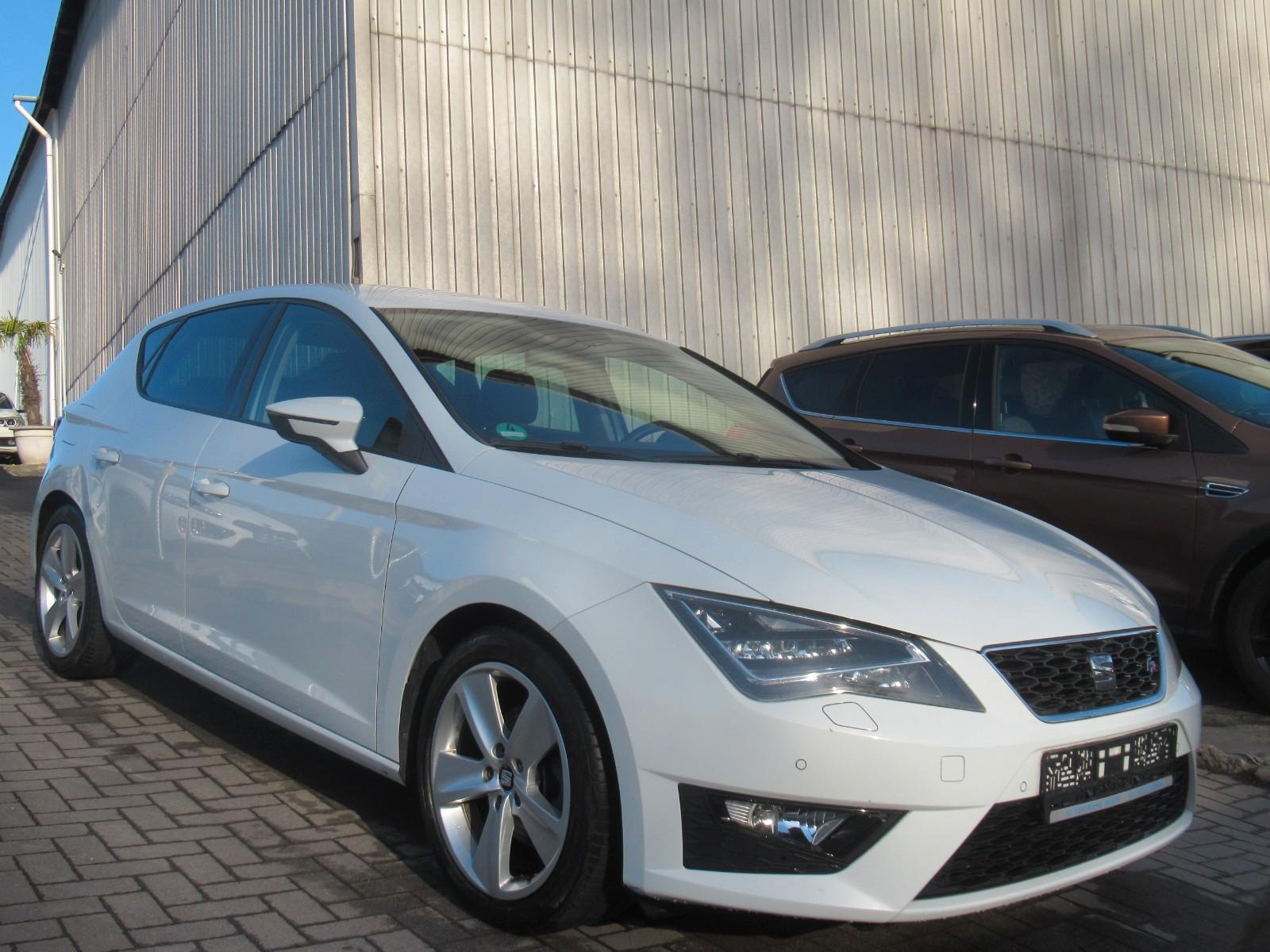 Seat Leon FR-NAVI-LED-SHZ-ALCANTARA-PDC-LEDER-17"ALU