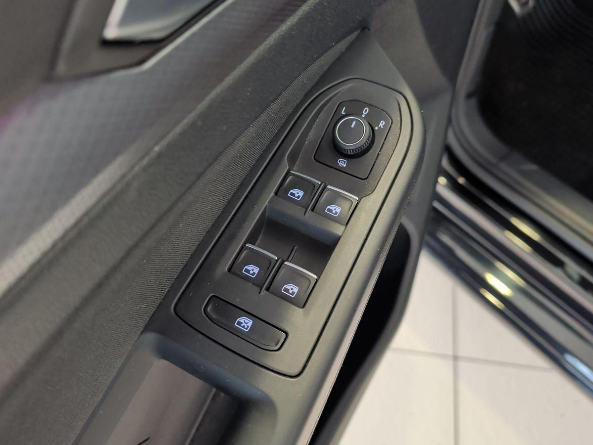 Volkswagen Golf 1.5 TSI LED HuD Navi ACC RFK Standhzg., миниатюра 13