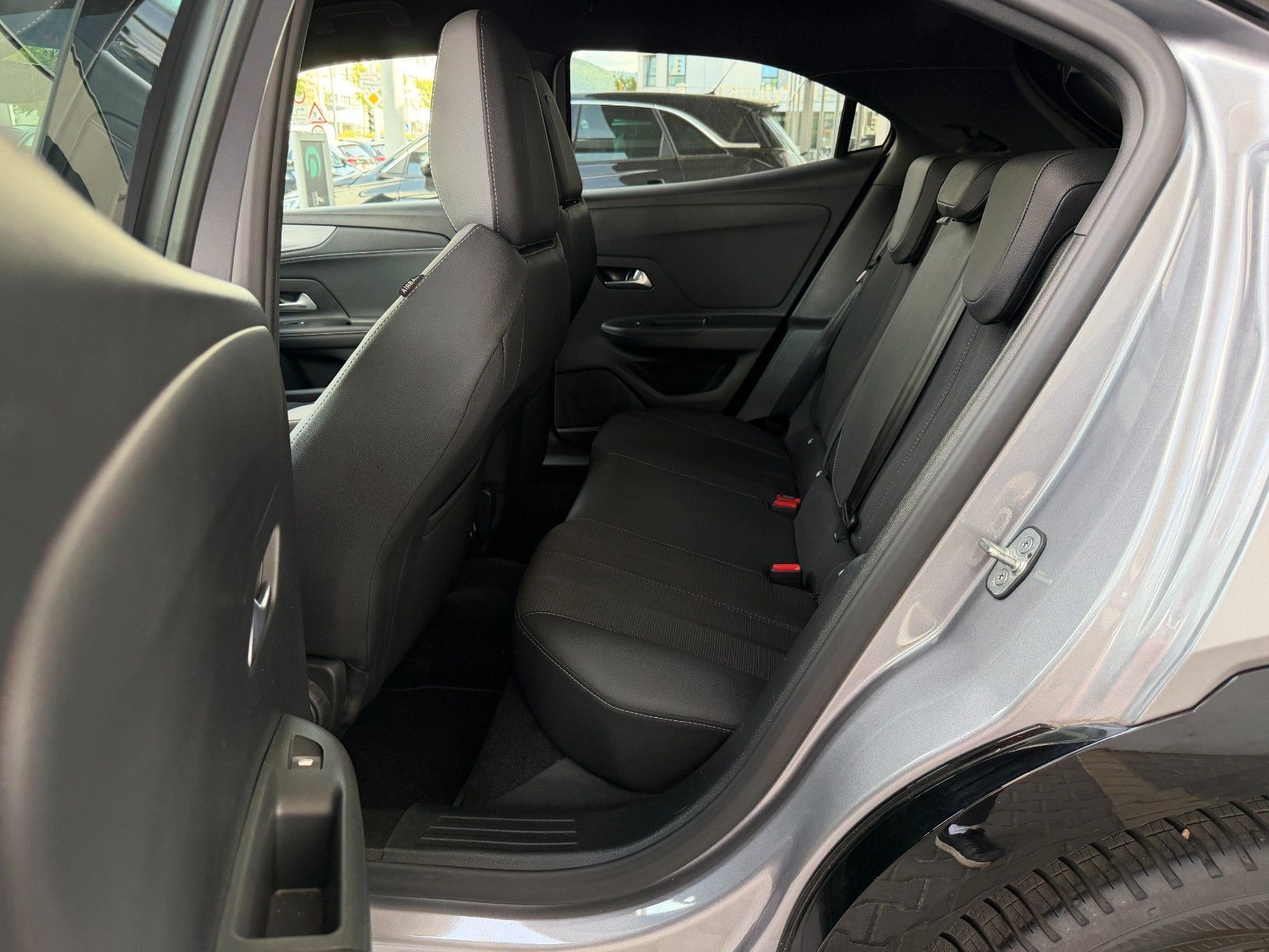 Fahrzeugabbildung Opel Mokka 1.2 Turbo GS KlimaA,LED,SHZ,Kam.,PDC,FLA