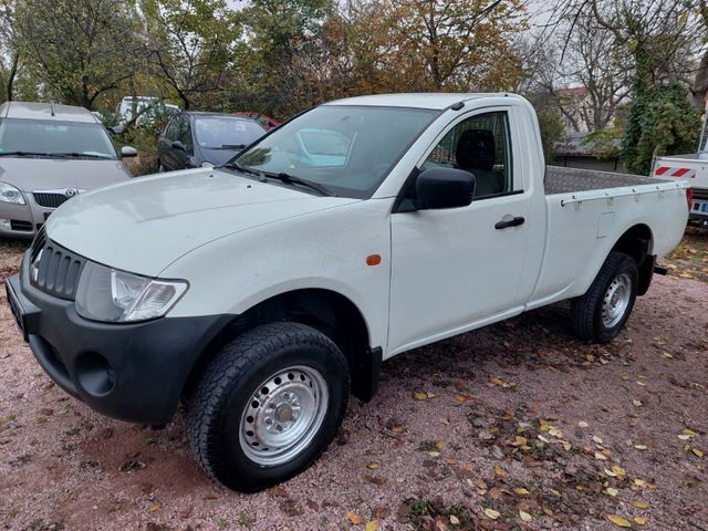 Mitsubishi L200 Einzelkabine 4WD 2.5 Diesel Klima TÜV 08/26