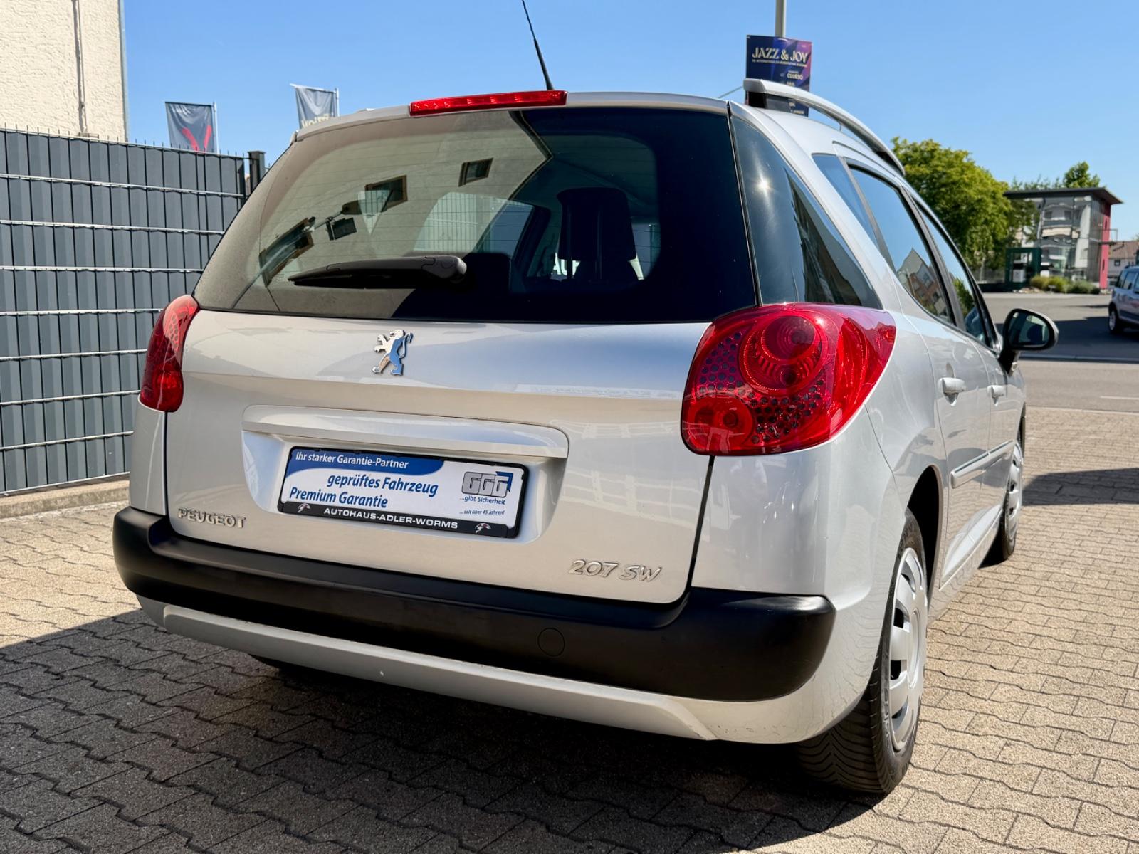 Peugeot 207 2011 — photo 21