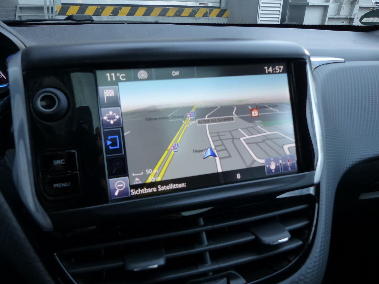 Peugeot 2008 Allure Glasdach/Navi/Klimaautom/PDC