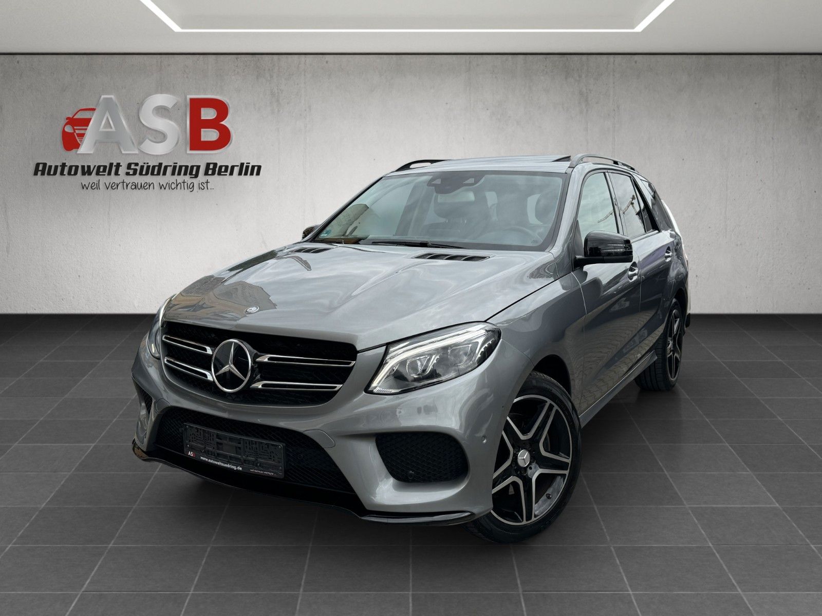 MERCEDES-BENZ GLE 350d 4Matic AMG Line*Comand*ILS LED*NightPak