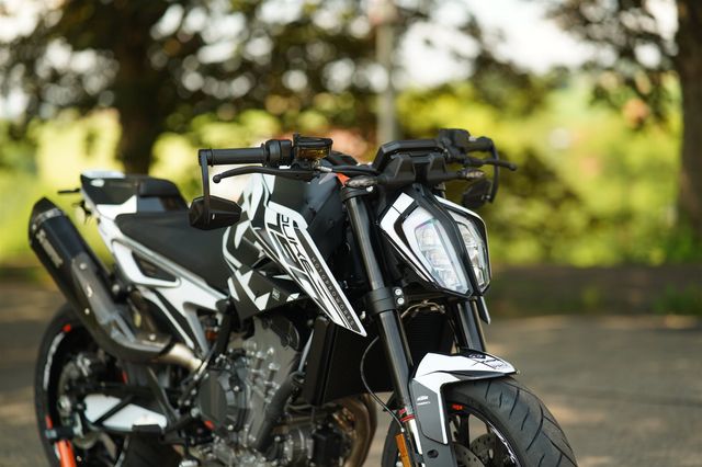 KTM 790 Duke L 790 DUKE WHITE LIQUID