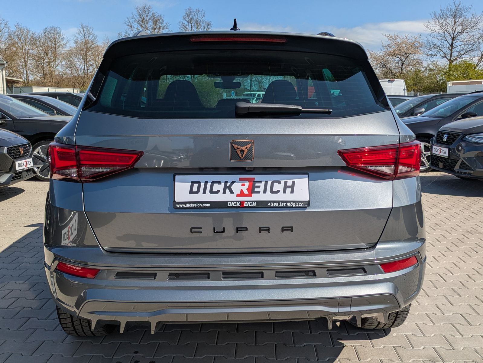 Fahrzeugabbildung CUPRA Ateca 1.5 TSI DSG AHK*LED*ACC*APP*KAMERA*19"