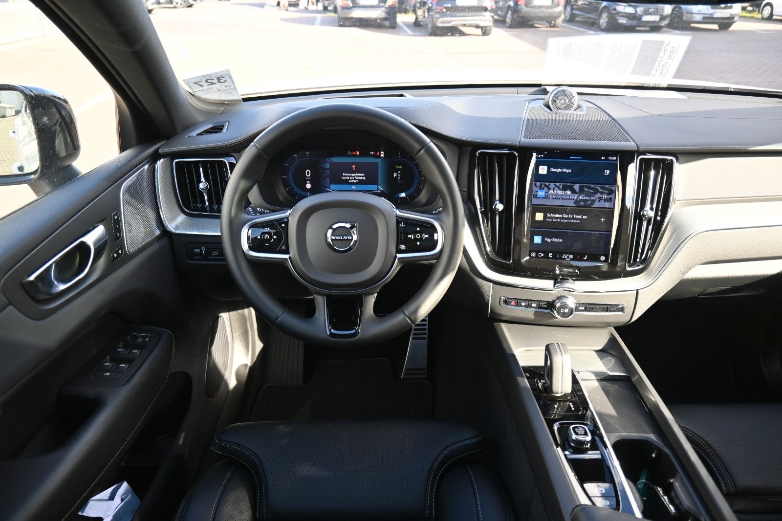 Fahrzeugabbildung Volvo XC60 T8 R Design PHEV MAPS*Luft*B&W*STHZG*HUD*