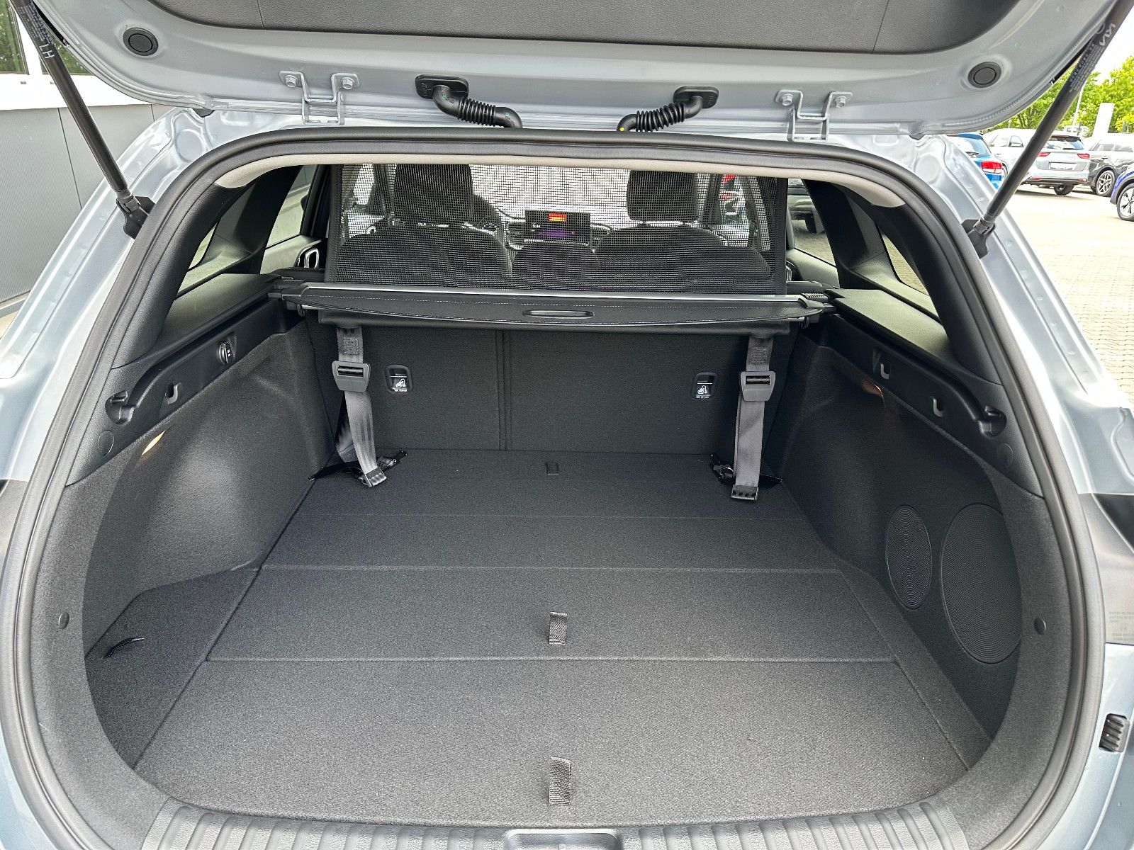 Fahrzeugabbildung Kia cee'd Sportswagon1.5T 48V DCT ULTIMATE STYLE JBL