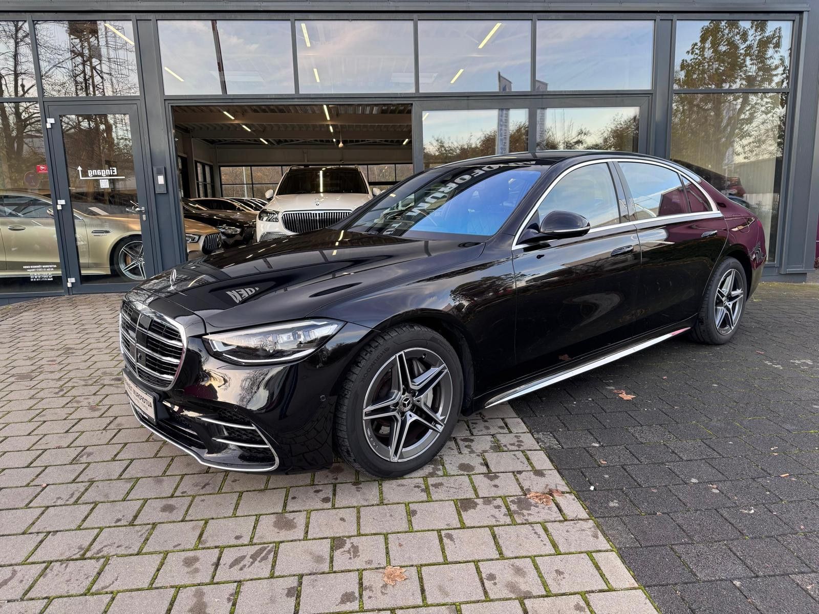 Fahrzeugabbildung Mercedes-Benz S 450 4MATIC L *AMG-LINE*ACTIVE BODY*EXKLUSIV*TV