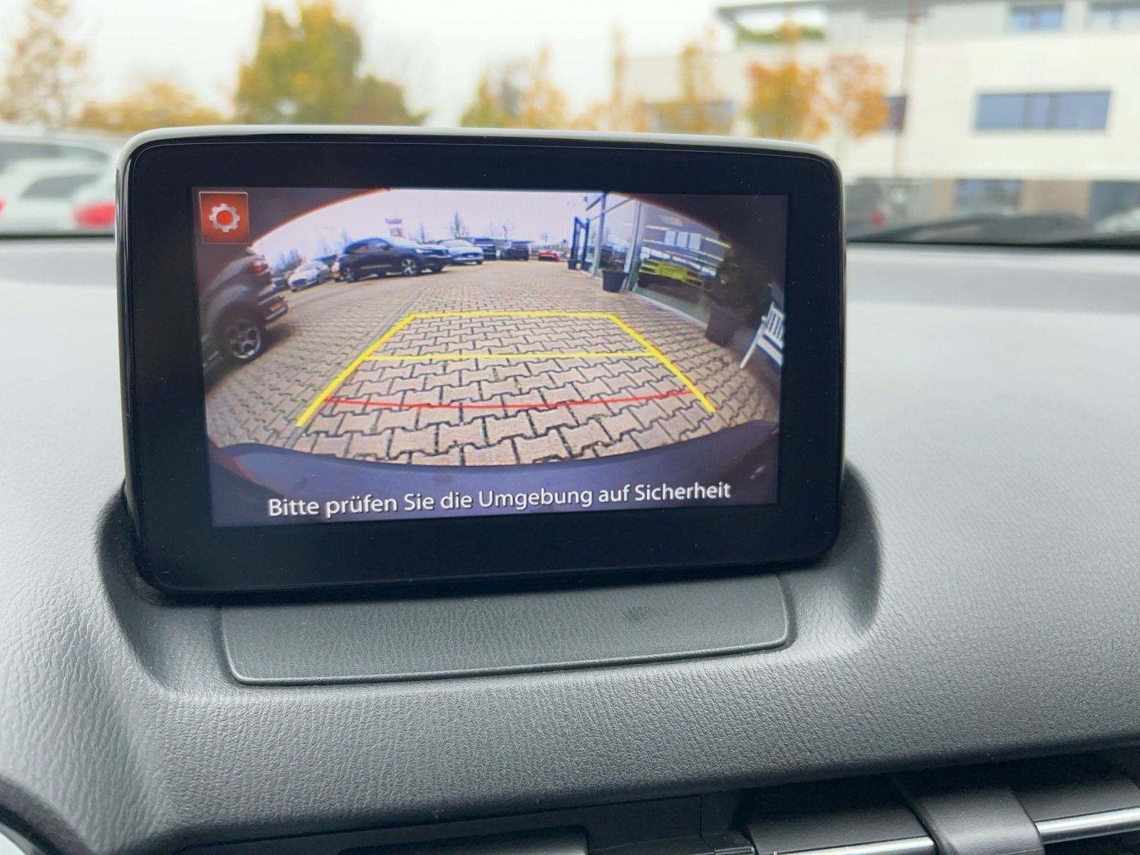 Fahrzeugabbildung Mazda CX-3 2.0 SKYACTIV-G 121 Sports-Line