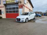 Audi A3 Sportback 30 TFSI sport**Automatik** - Audi A3 mit Benzin-Antrieb: Kleinwagen
