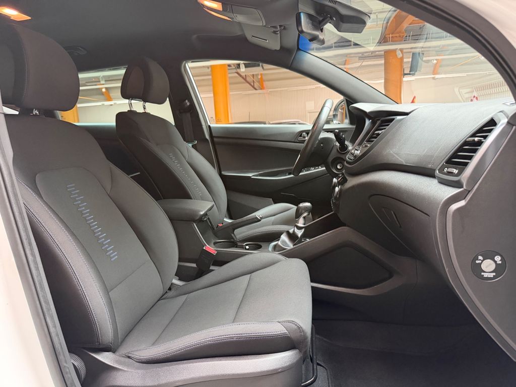 HYUNDAI Tucson Passion|Navi|SHZ|Apple&Android|Kamera|LHZ HYUNDAI Tucson Passion|Navi|SHZ|Apple&Android|Kamera|LHZ