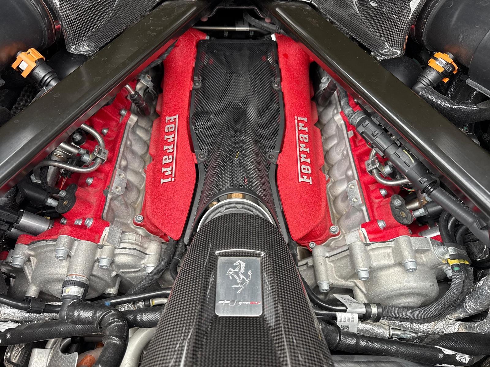 Ferrari SF90 Stradale *Assetto Fiorano*CarPlay*Kamera*