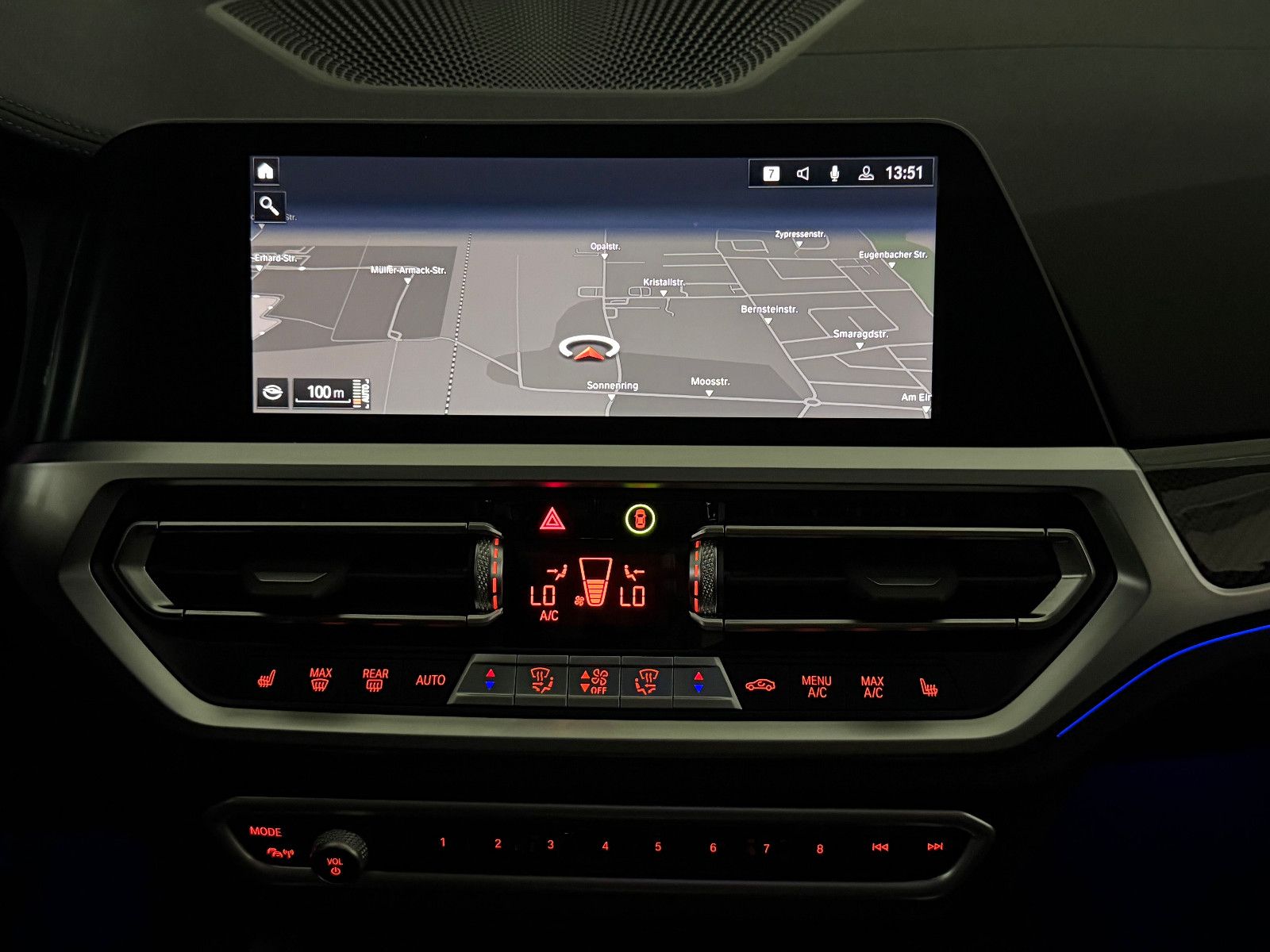 Fahrzeugabbildung BMW M340 d xDrive/STHZ/LASER/HuD/PANO/DRAVIT/DE FZG