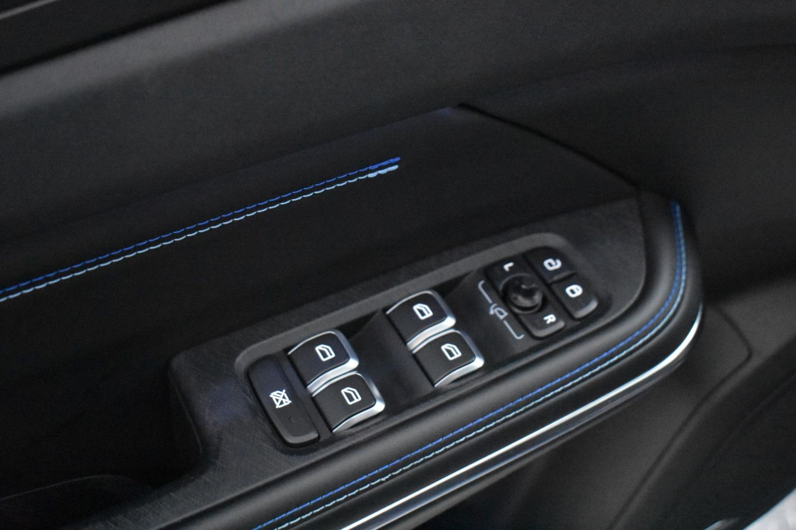 LYNC AND CO 01 1.5TD Aut PHEV PANO+MEMO+NAVI+LED+SHZ+ACC+360 - Image 18