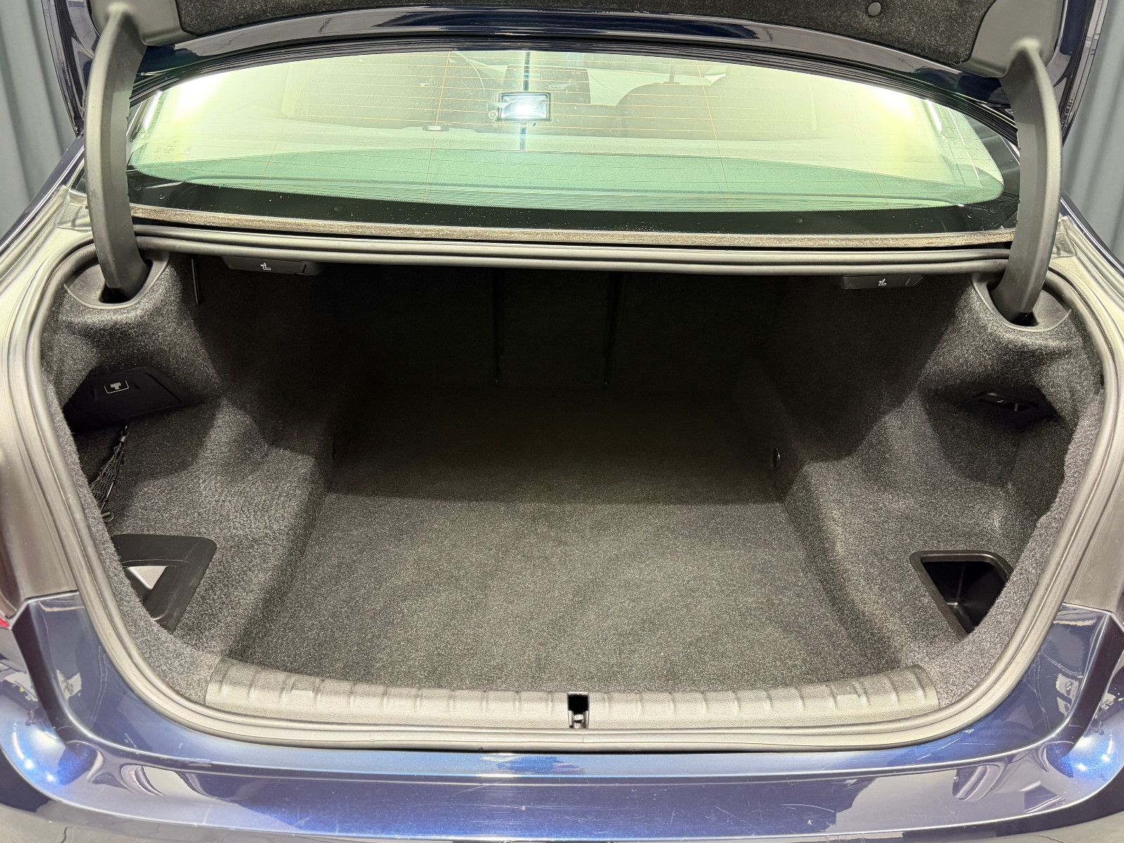 Fahrzeugabbildung BMW 530I Limousine|Driving Assistant|NAVI|PDC