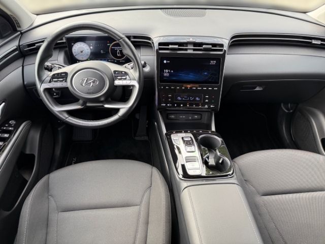Fahrzeugabbildung Hyundai Tucson Trend Plug-In Hybrid 4WD 1.6 T-GDI +NAVI+