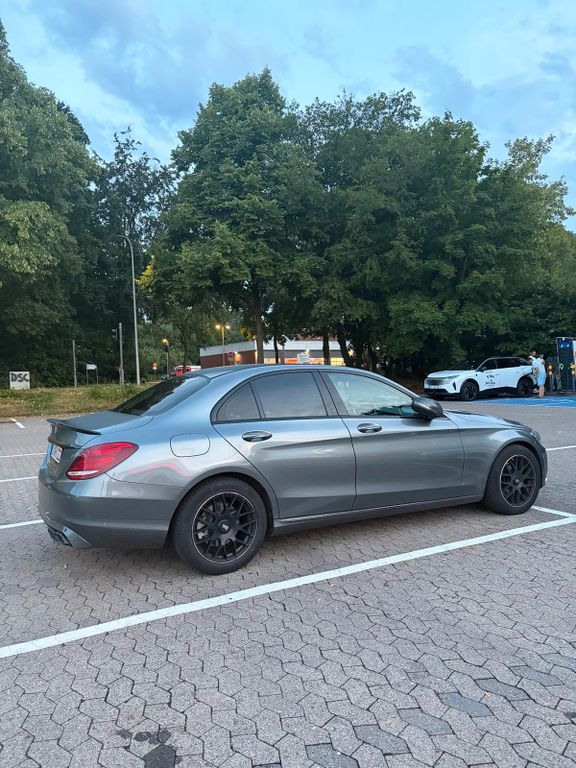 Image of Mercedes-Benz C 200