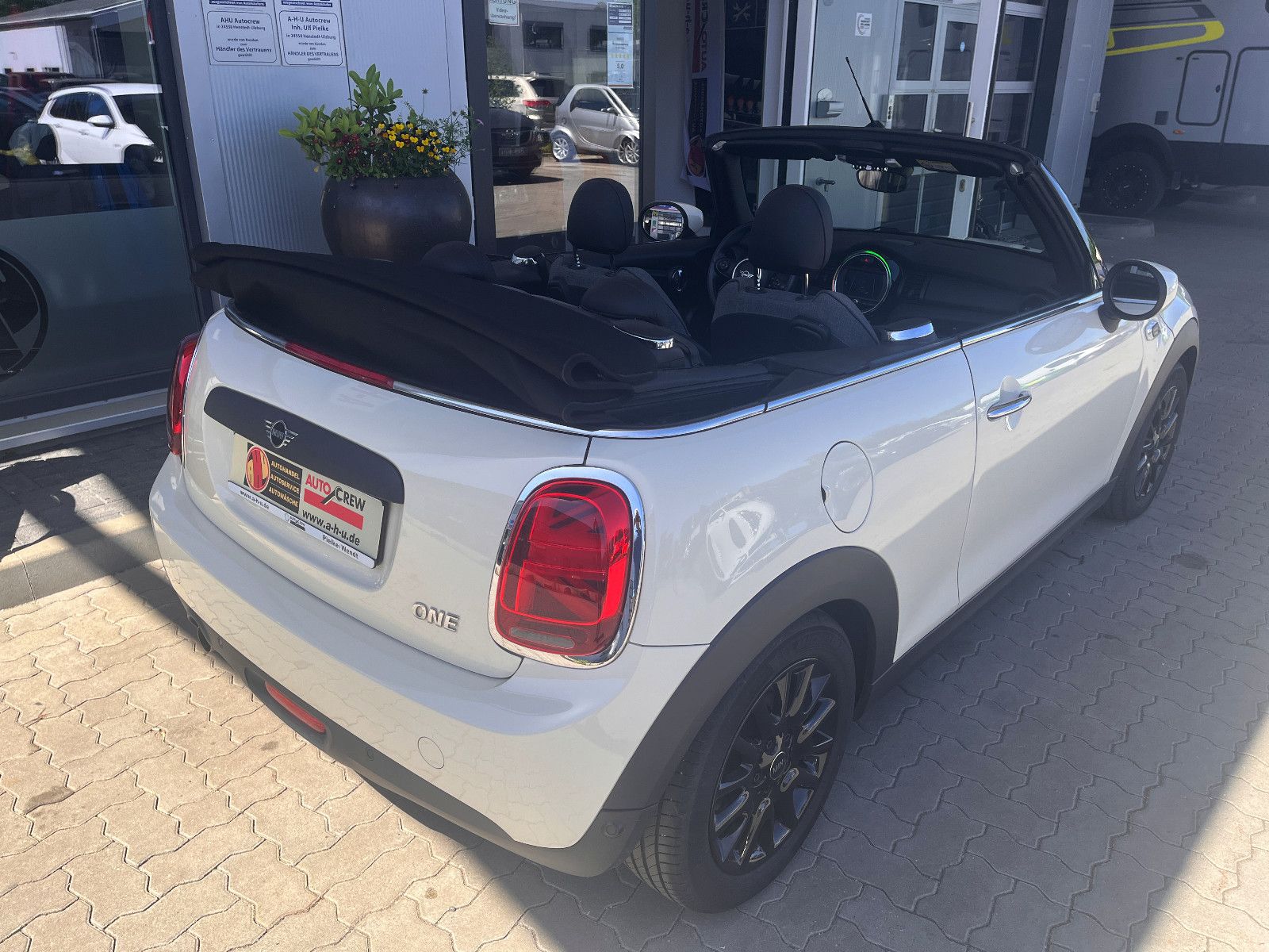 Fahrzeugabbildung MINI One Cabrio