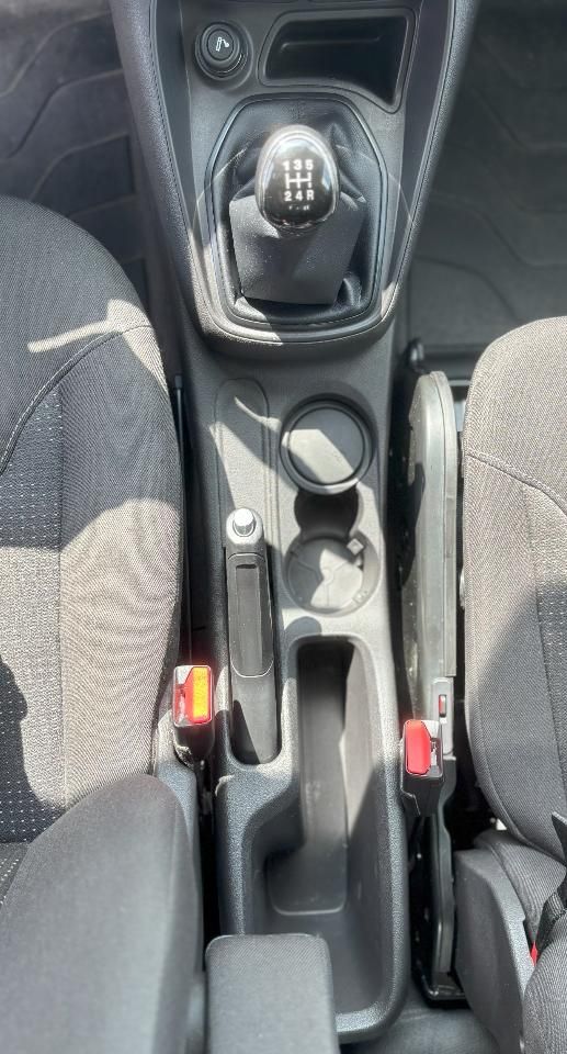 Fahrzeugabbildung Ford Transit Courier Trend