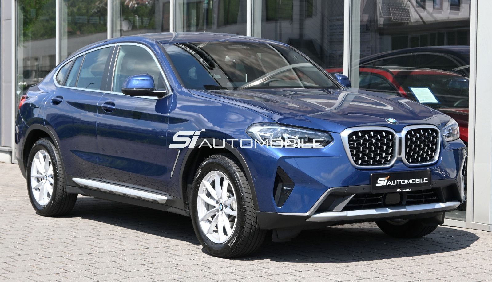 Fahrzeugabbildung BMW X4 xDr.30d °ACC°AHK°IND.MERINO-LEDER°STANDHEIZ.°