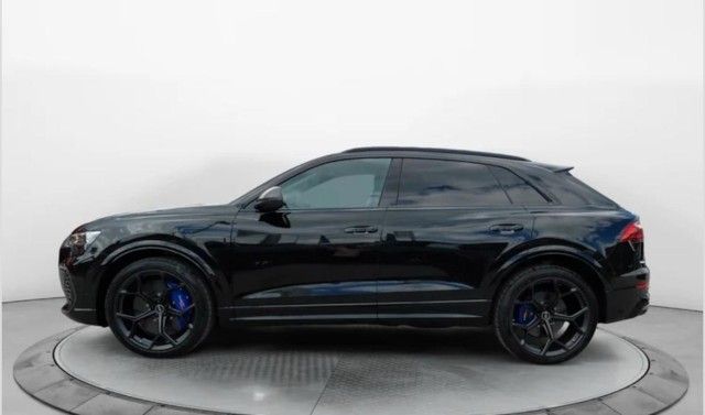 Fahrzeugabbildung Audi RS Q8 performance 4.0 TFSI quattro Carbon