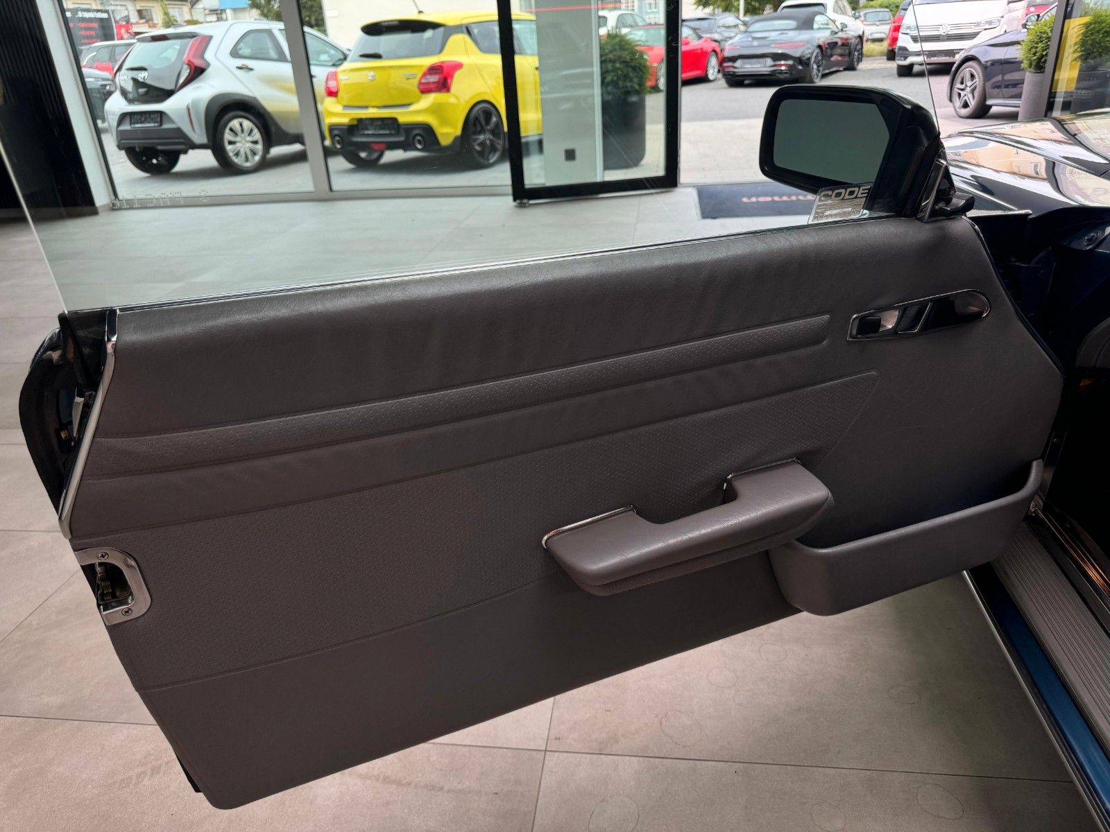 Fahrzeugabbildung Mercedes-Benz SL 300 R107 Cabriolet*H-Kennzeichen*Hardtop*
