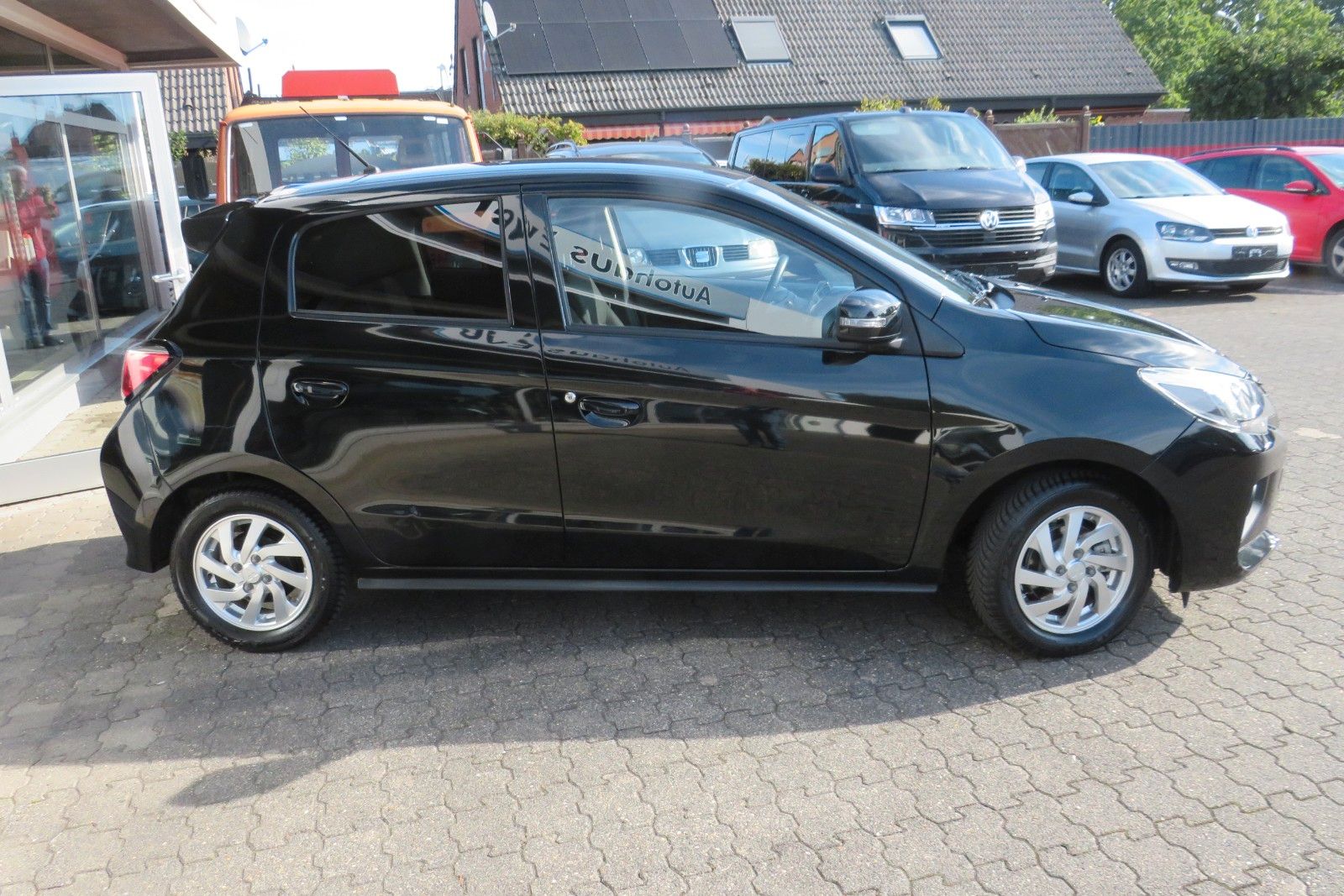 Fahrzeugabbildung Mitsubishi Space Star Edition SITZH. DAB KLIMA GRA ALU 1.HD