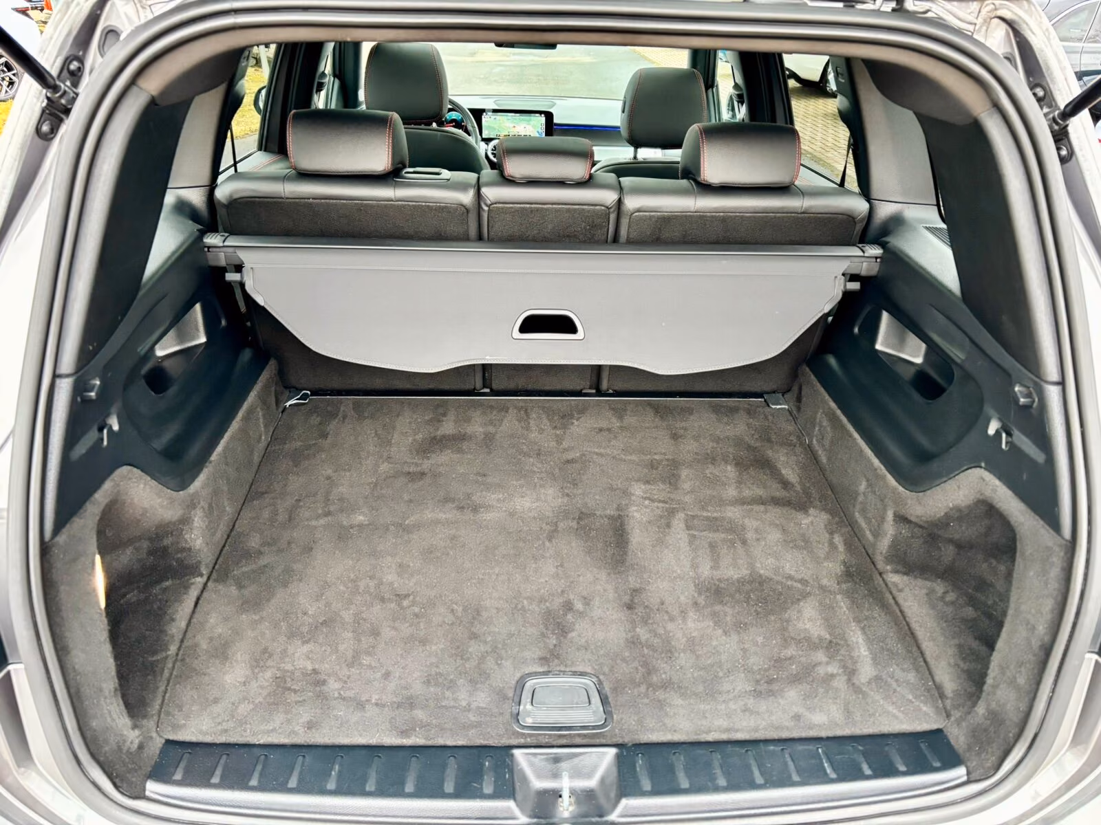 Mercedes-Benz GLB d AMG Line LED*Distronic*Pano*AHK*Night*, миниатюра 10