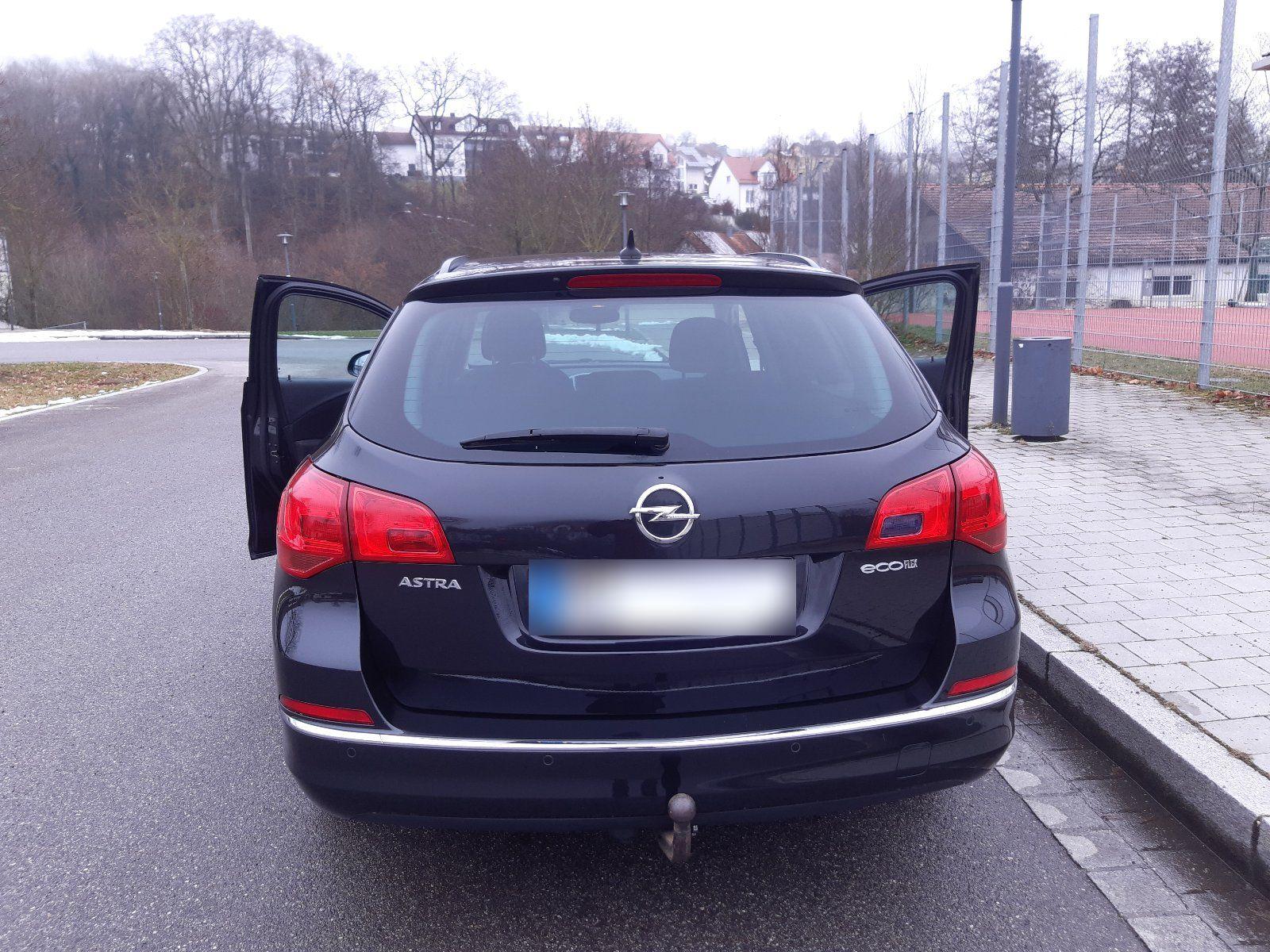 Opel Astra 2015 — engine 110 HP (81kW)
