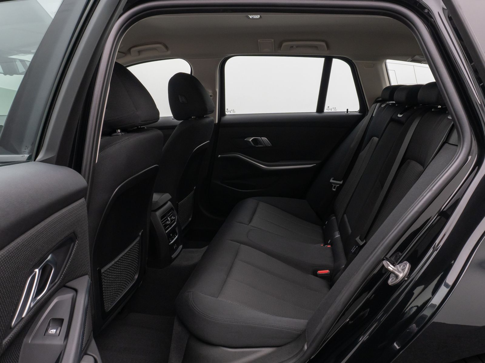 Fahrzeugabbildung BMW 320d Kamera DAB HiFi Komfort Alarm Standheizung