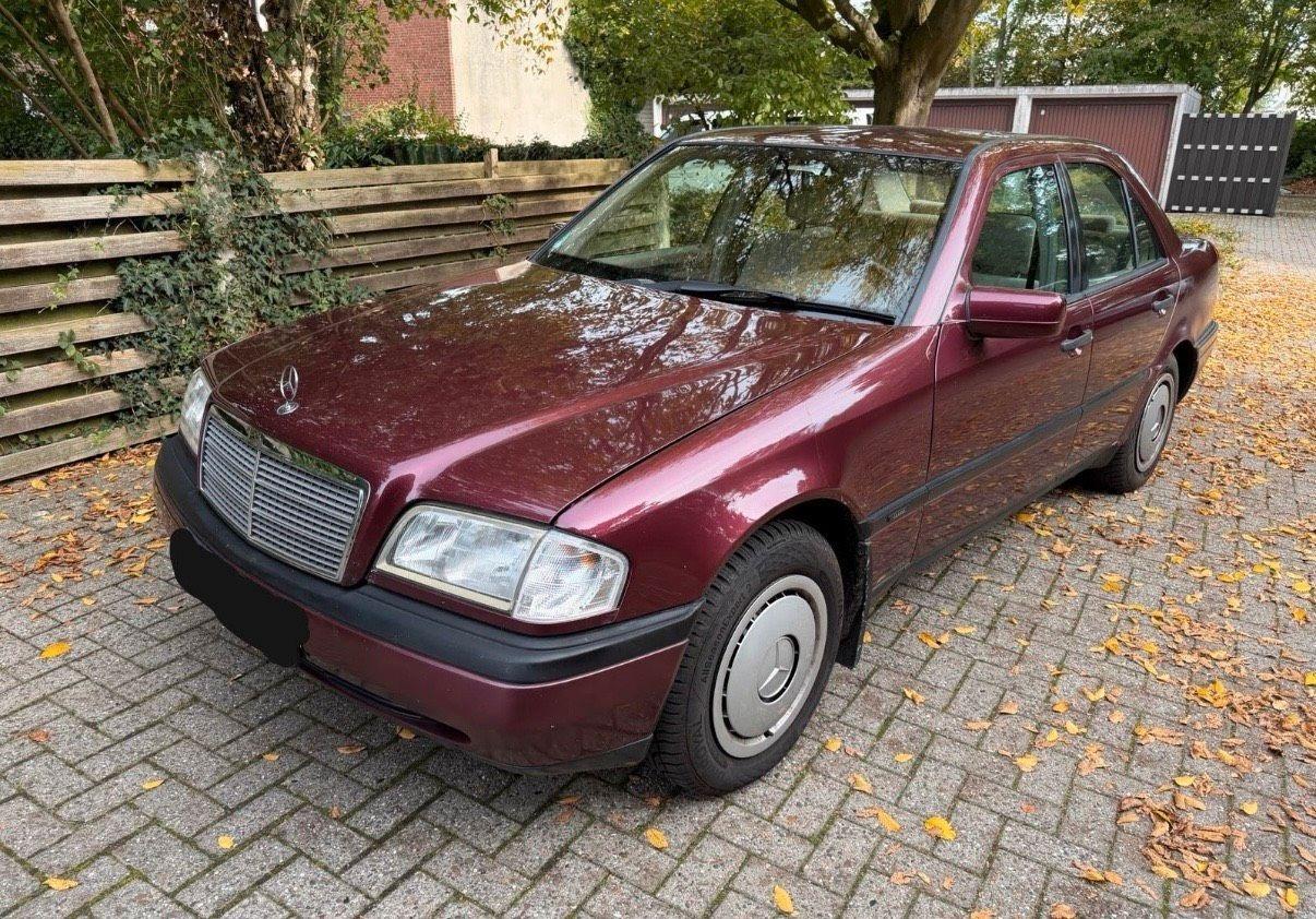 Mercedes-Benz C 230