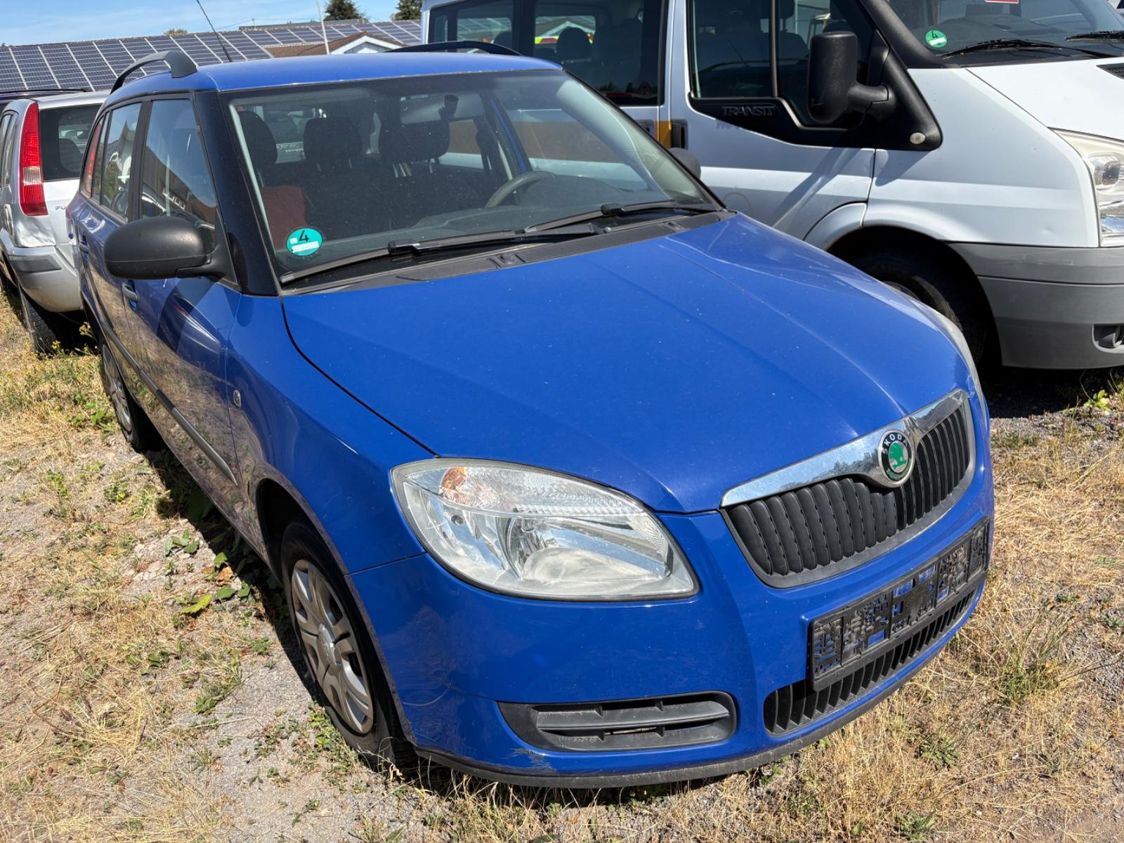 Skoda Fabia 2009 — rear view