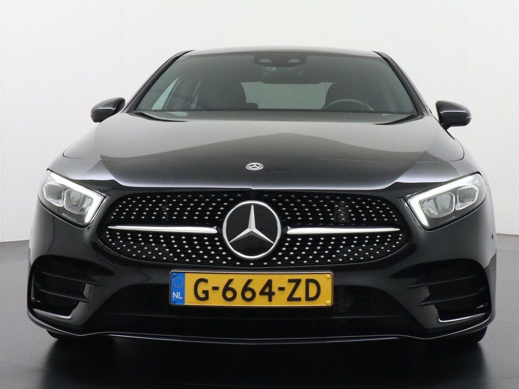 Mercedes-Benz A 200 AMG Business Solution | AHK Wegklapbaar |