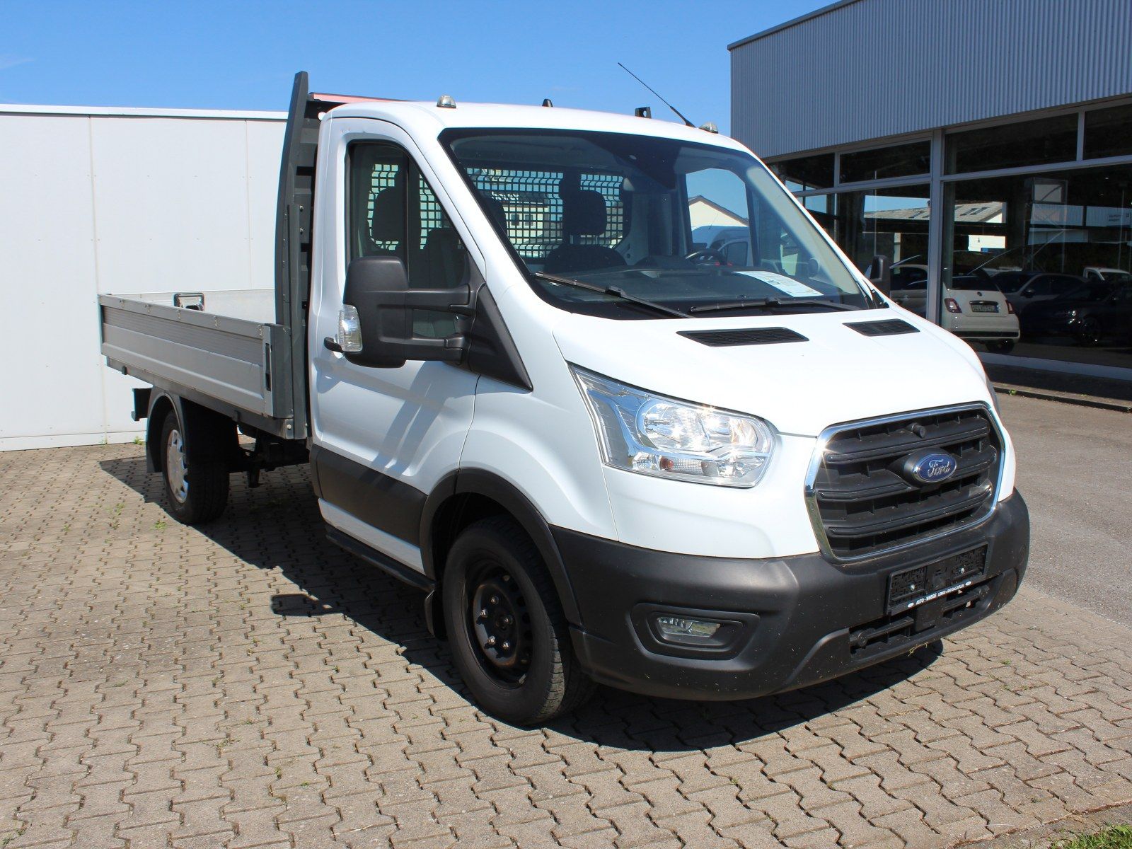 Fahrzeugabbildung Ford Transit 350 L2 Einzelkabine Trend 2,0 TDCi DPF