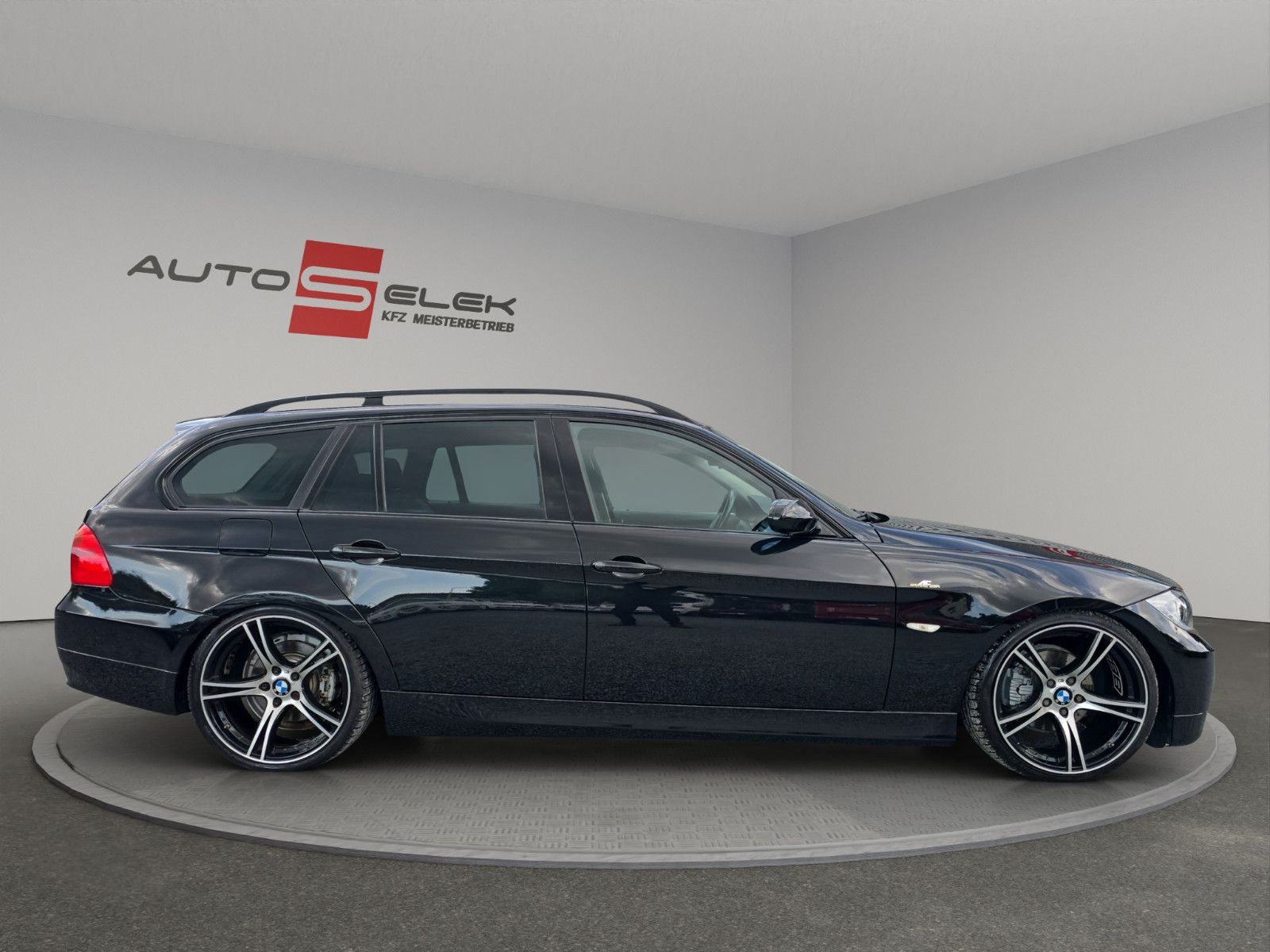 Fahrzeugabbildung BMW Touring 325i*Klima*Keyless GO*Xenon*VOll