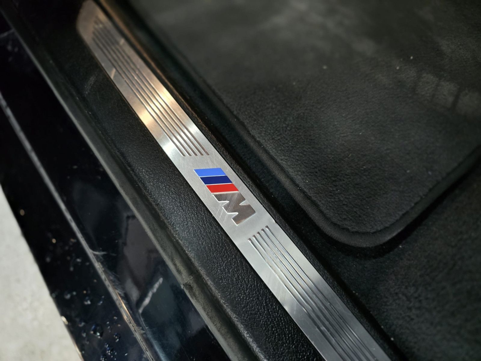 Fahrzeugabbildung BMW X6 xDrive 30d M-Paket/Schiebedach/GARANTIE+TÜV