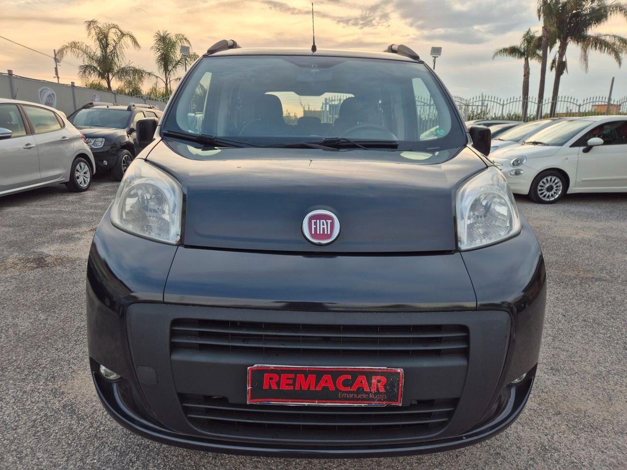 Fiat Qubo 2015 — вигляд ззаду