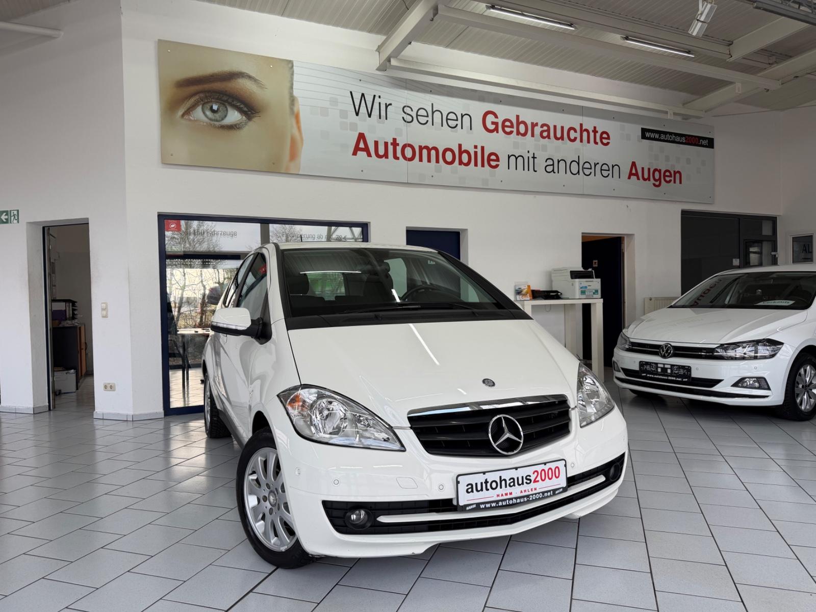 Mercedes-Benz A 180 **Pano*Navi*PDC**