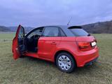 Audi A1 1.0 TFSI ultra 60kW Sportback  Sport rot/grau - Audi: 60